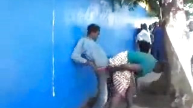 مرد نیرومند ، فلم های سکسی خارجی جوراب شلواری را بر تلیسه پاره کرد ، الاغ او را لعنتی