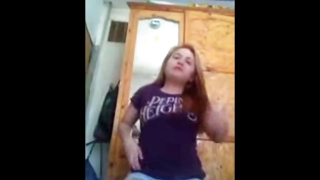 بلوند سکس فلم سکس بالغ در جوراب ساق بلند با یک عکاس لعنتی